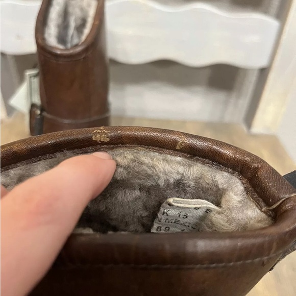 Frye VERONICA Brown Duck Engineer Winter Boots (fit more like a 6!) - Picture 5 of 5